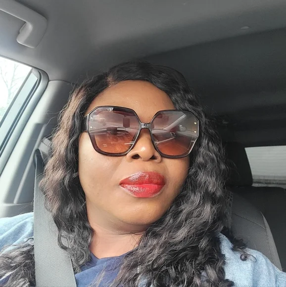 EMMYS IS LIVE ❤️‍🔥❤️‍🩹 WHERE AUTHENTIC ITEMS IS OUR PRIORITY !!!🥰💖🩵💚 - Picture 3 of 4